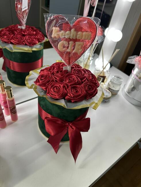 Bukiet róż ze wstążki | wieczne róże