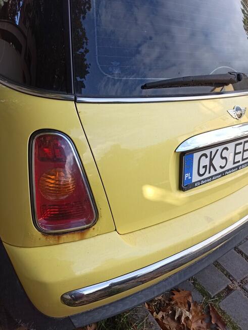 Syndyk sprzedaje pojazd Mini Cooper