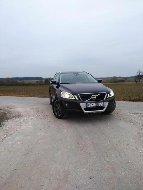Samochód osobowy VOLVO XC60