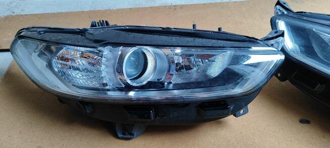 Lampy przednie lewa prawa Ford Mondeo mk5