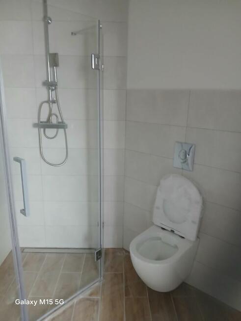 Wykonuje elektrykę i wykoczenia wnętrz I zewnątrz