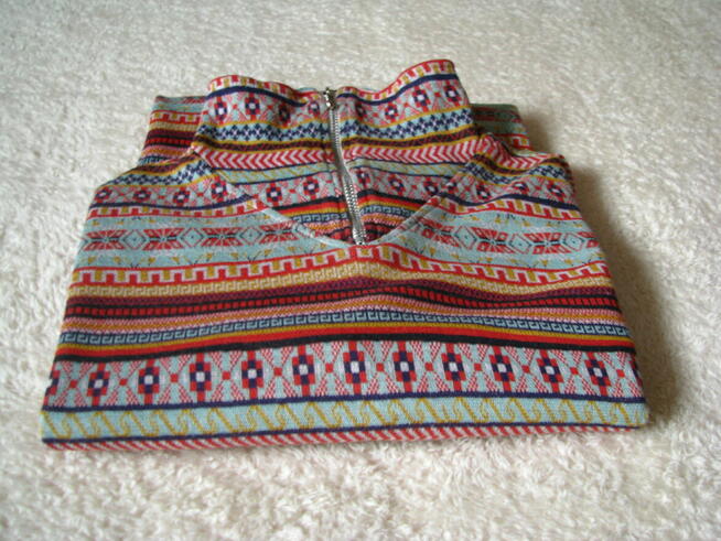 Bluza golf rozpinany pod szyją geometryczne wzory XXL sweter