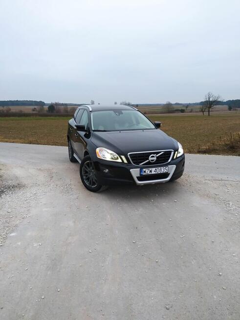 Samochód osobowy VOLVO XC60