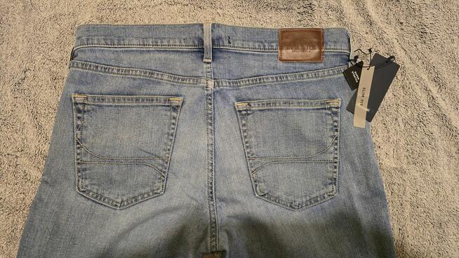 Jeansy męskie Hollister California W33-32 slim stretch Oryg