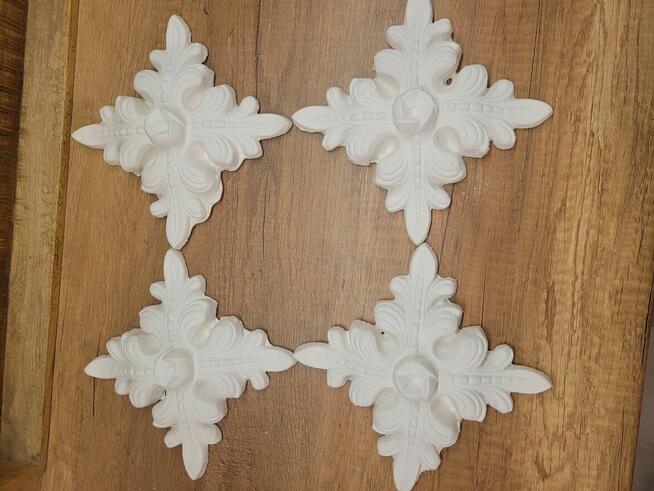 rozeta gipsowa rozetki z gipsu versace sztukateria gipsowa