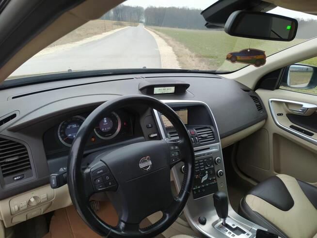 Samochód osobowy VOLVO XC60