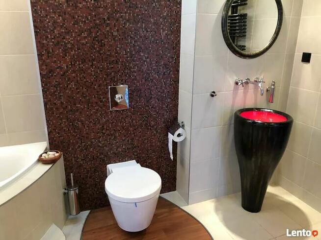 wyjątkowy design, dwupoziomowe , balkon, umeblowane