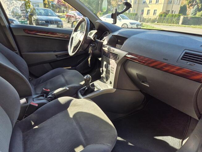 Opel Astra H 1,6 rok prod 2006 na pierwsze auto!