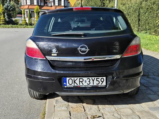 Opel Astra H 1,6 rok prod 2006 na pierwsze auto!