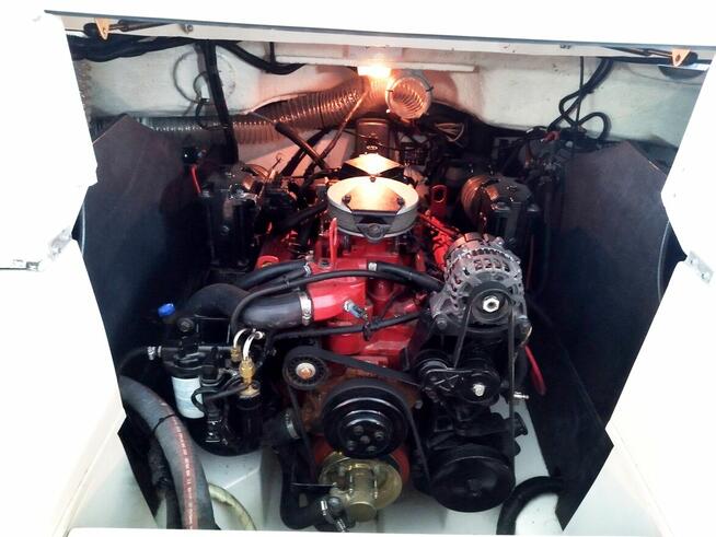 Łódź motorowa, DORAL 245, silnik 5,7 GXI,,, Odrestaurowana !!