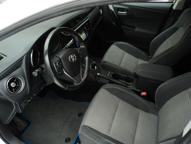 Toyota Auris sprzedam ładną TOYOTE YARIS z 2015r 1.8 HYBRYDA+benz 100KM udziela.GW