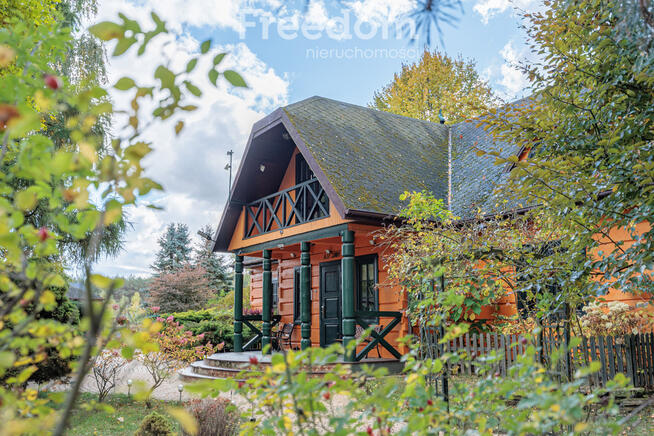 Dworek z bala na pięknej działce Księżak