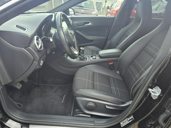 Mercedes CLA 180 177tys km.Piękny CLA,kamera,czarny sufit,pięknie utrzymany!