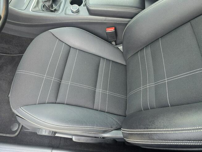 Mercedes CLA 180 177tys km.Piękny CLA,kamera,czarny sufit,pięknie utrzymany!