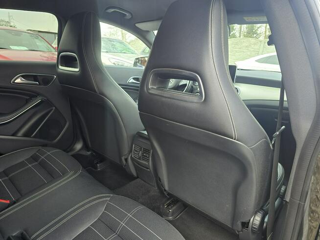 Mercedes CLA 180 177tys km.Piękny CLA,kamera,czarny sufit,pięknie utrzymany!