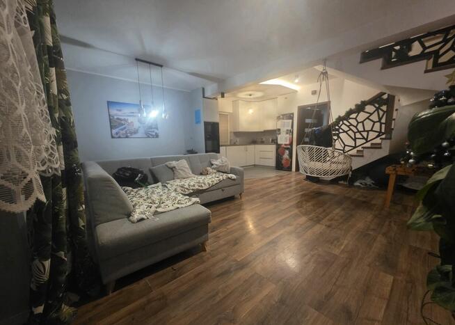 Dom wolnostojacy z garażem do wejscia Niepołomice na sprzeda