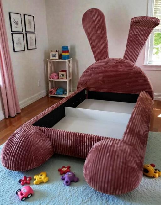 Łóżka dziecięce tapicerowane oraz duże łóżka sypialniane