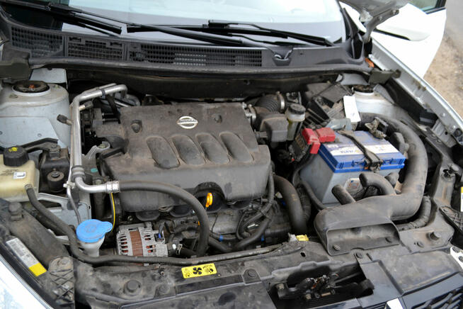 Nissan Qashqai 2,0 Benzyna 141KM Lift Super Stan Mały przeb