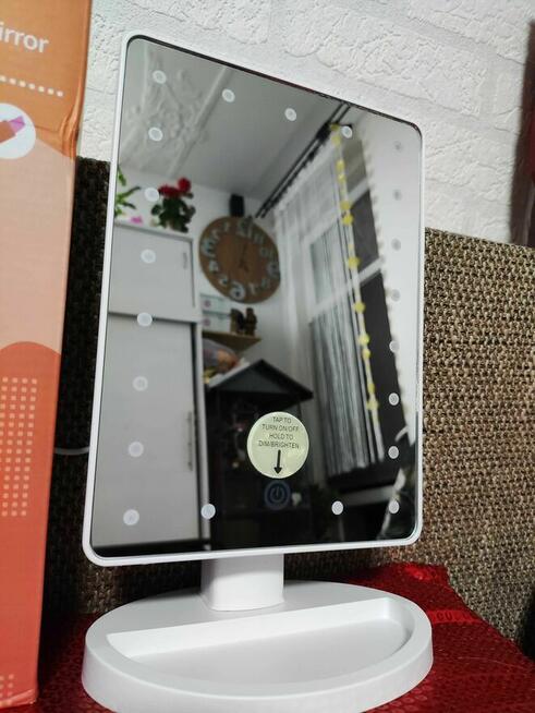 Lusterko Kosmetyczne podświetlane LED lustro do makijażu