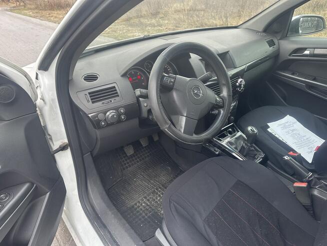 Opel Astra 2008 1.7CDTI/5D