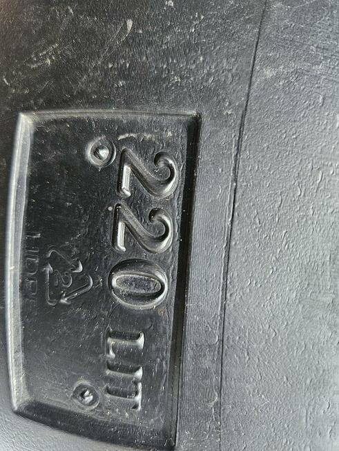 Beczka 220 litrów z kranikiem czysta