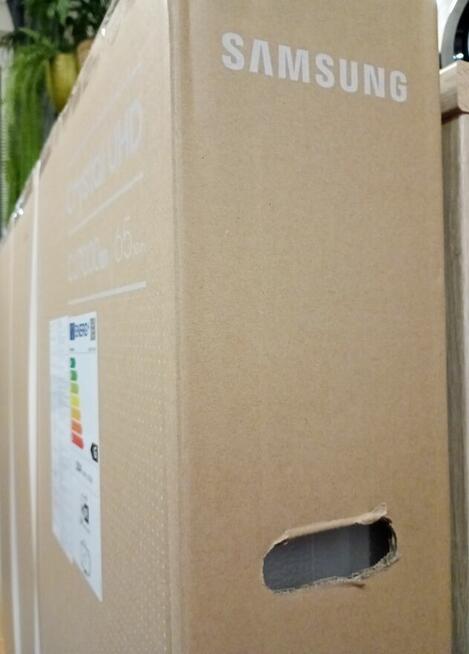 Sprzedam TELEWIZOR -SAMSUNG -65 cali 4K -nowy gwarancja