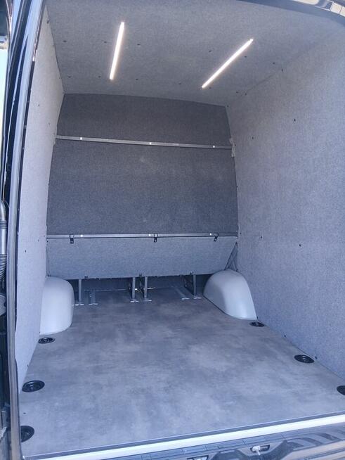 wynajem auta z kierowcą