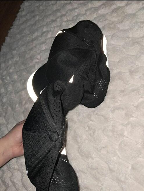 Czapki robocze z odblaskowym daszkiem