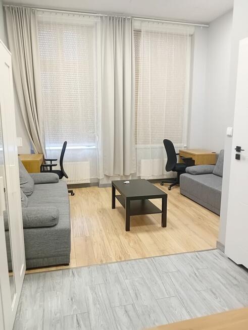 Wynajmę kawalerkę przy Politechnice ( Pl.Grunwaldzki)