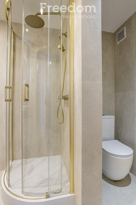 Piękne, nowe mieszkanie z widokiem na jezioro.