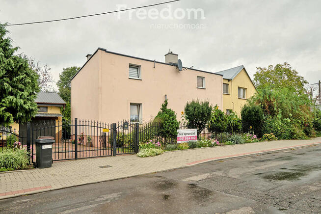 Dom z widokiem na zamek.