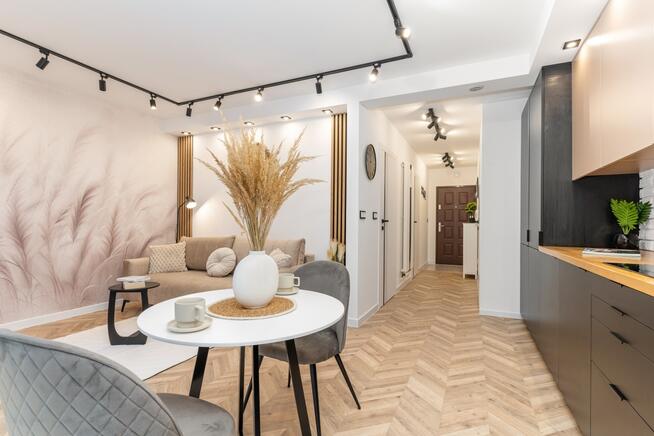 Apartament z ogródkiem, Garaż na 2 auta, Komórka