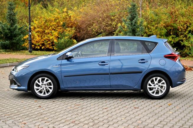 Toyota Auris _1.8 136KM_HYBRID_Led_Kamera_Climatronic_Serwis_