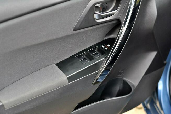 Toyota Auris _1.8 136KM_HYBRID_Led_Kamera_Climatronic_Serwis_