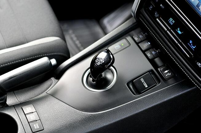 Toyota Auris _1.8 136KM_HYBRID_Led_Kamera_Climatronic_Serwis_