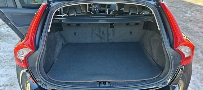 Volvo V60 2.0 D3 5-Cylindrów Lift Led Navi Skóra Parktronik