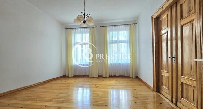 Mieszkanie z potencjałem i widokiem na Plac Zgody