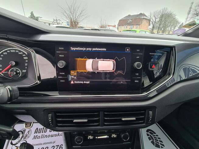 Volkswagen Polo R-Line Navi 2xPDC Klimatronik Full Led Sensory Tempomat Halogeny Alu