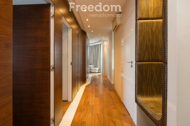 4 pokoje, Atelier Żoliborz, komórka, garaż