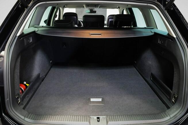 Volkswagen Passat Lift*Elegance*Salon Polska*I Właściciel*DSG*IQ Light*VC*Vat23%