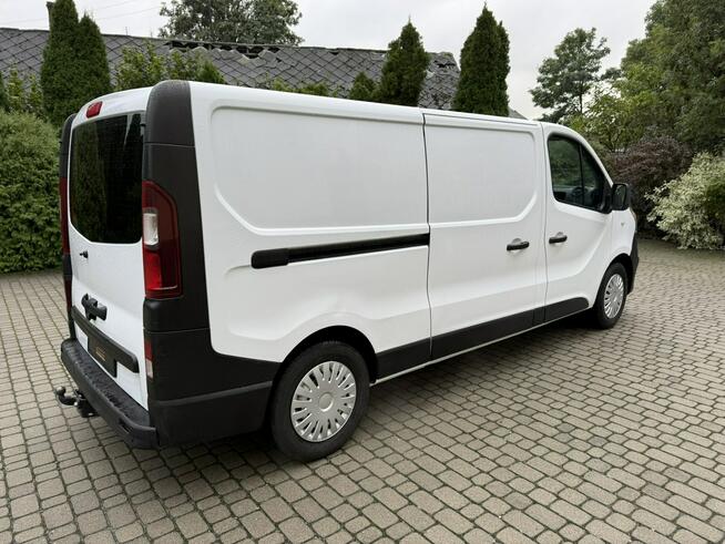 Opel Vivaro Bardzo dobry stan, Mały przebieg, 2 x drzwi przesuwne.