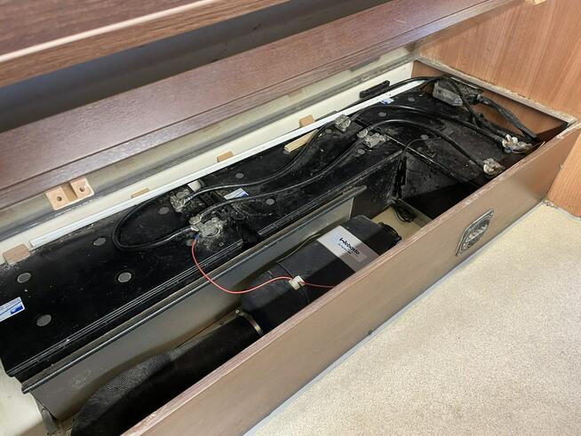 Renault Master Autosklep pieczy Gastronomiczny Food Truck Foodtruck Sklep Borco 2013