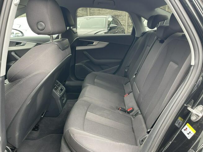 Audi A4 Salon PL Automat Podgrzewanie Parktronik mHEV 150KM