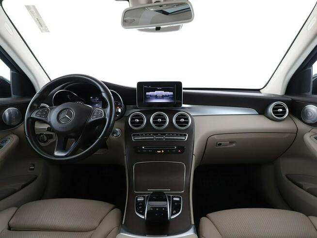 Mercedes GLC 220 4x4, Kamera, Skóra, Panorama, Podg.fotele, Navi