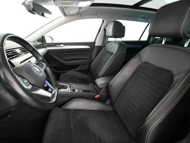Volkswagen Passat FV23 Panorama Navi Alcantara GrzaneFotele Ergo DYNAUDIO DCC Matrix KAM