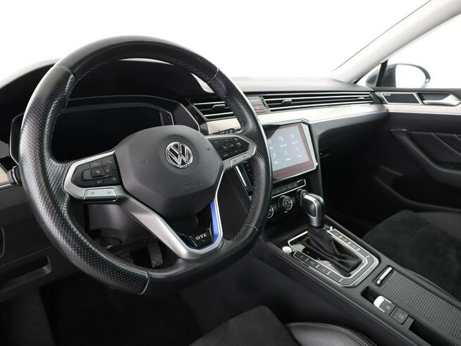 Volkswagen Passat FV23 Panorama Navi Alcantara GrzaneFotele Ergo DYNAUDIO DCC Matrix KAM