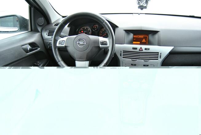 Opel Astra Zarejestrowany- ważne opłaty , klimatyzacja , gotowy do jazdy.