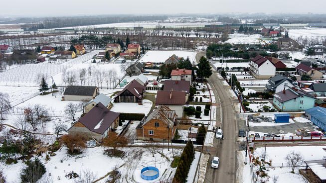 Sprzedam dom Bobrowniki Wielkie z działką 17 arów.