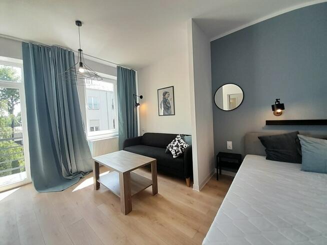 Wynajmę jasną kawalerkę z balkonem, Mariacka 12