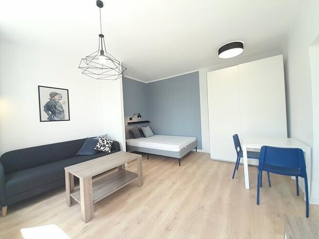 Wynajmę jasną kawalerkę z balkonem, Mariacka 12